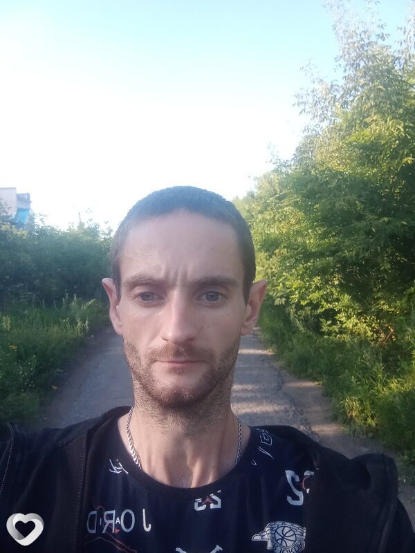 Павел, 30, Омске — анкета №2655074