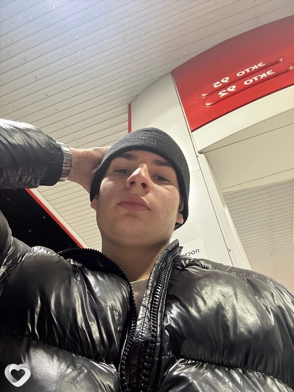 Лёня, 21, Нижнем Новгороде — анкета №2655908