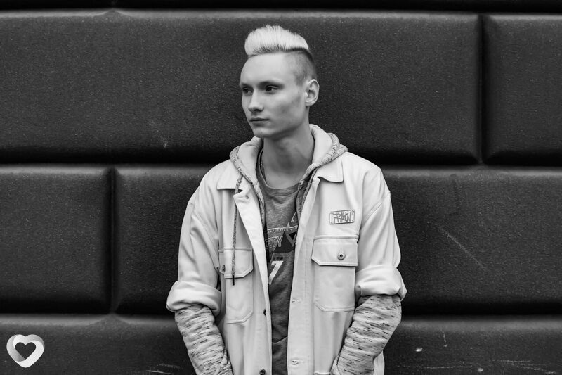 Олег, 27, Магнитогорске — анкета №2657128