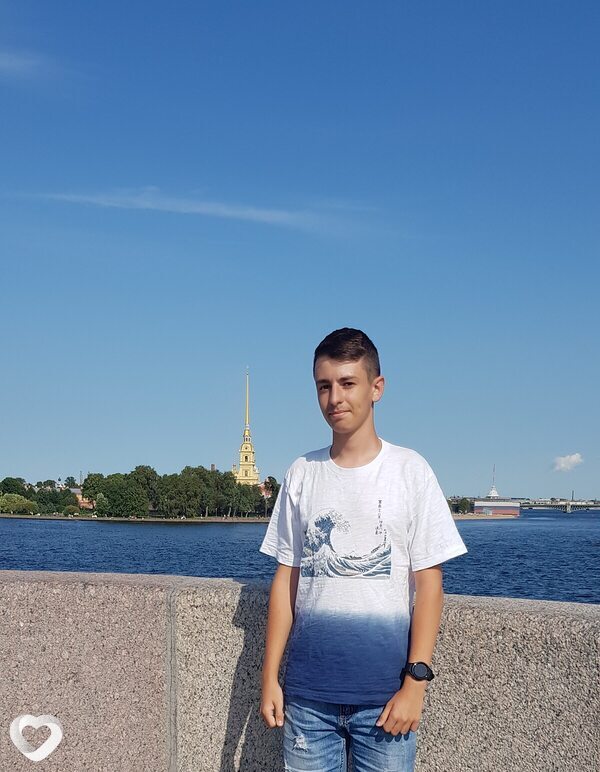 Артур, 19, Москве — анкета №2657621