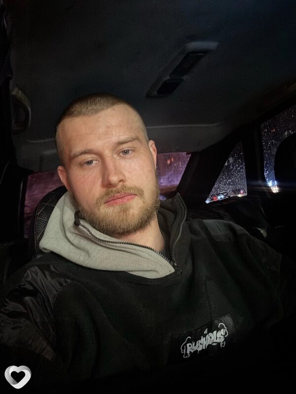 Максим, 26, Орехово-Зуеве — анкета №2657709