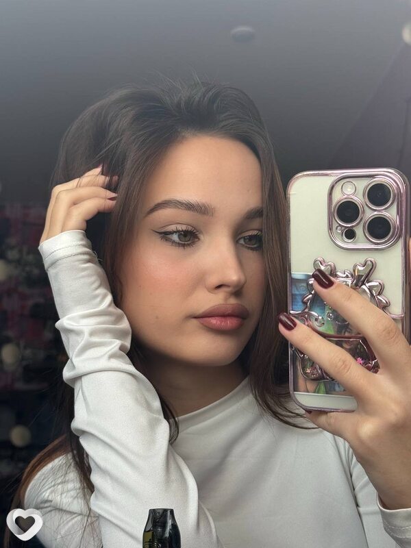 Алена, 22, Ставрополе — анкета №2658108