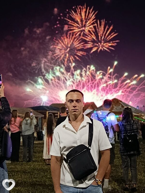 Артём, 22, Орше — анкета №2658499