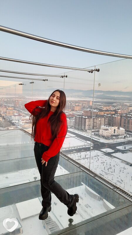 Диана, 27, Армавире — анкета №2658475