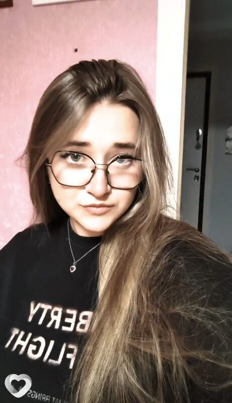 Ульяна, 19, Минске — анкета №2658631
