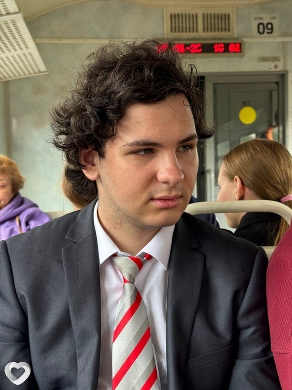 Максим, 19, Санкт-Петербурге — анкета №2658702