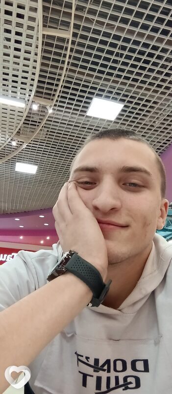 Эдуард, 21, Мурманске — анкета №2658923