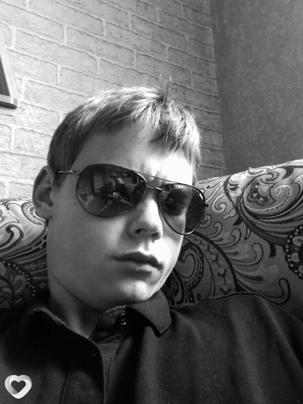 Кирилл, 20, Минусинске — анкета №2659843