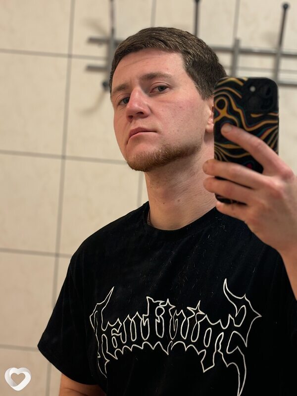 Кирилл, 23, Сургуте — анкета №2660449