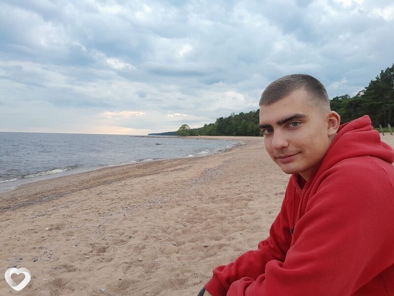 Глеб, 22, Москве — анкета №2661150