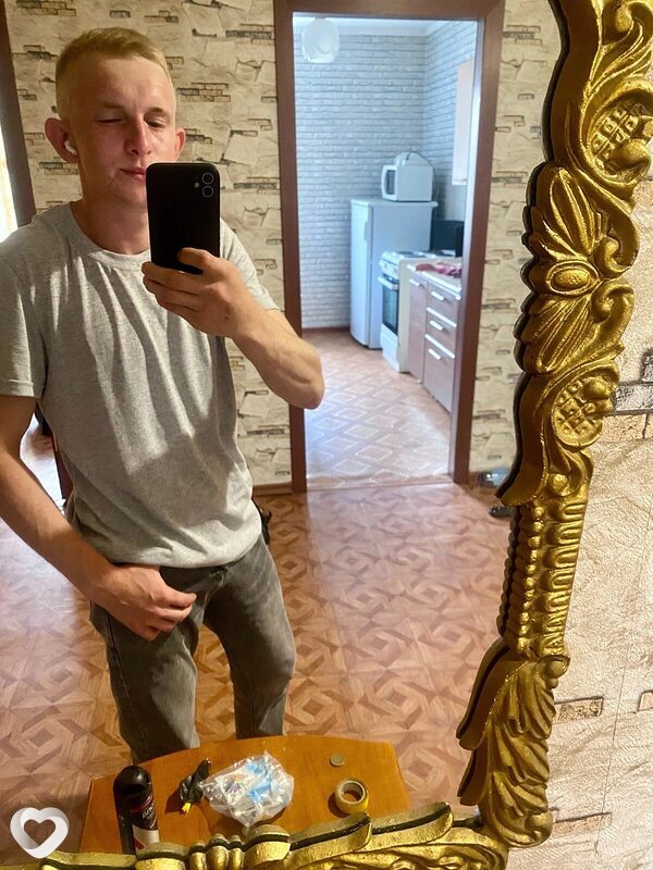 Влад, 22, Иркутске — анкета №2661696