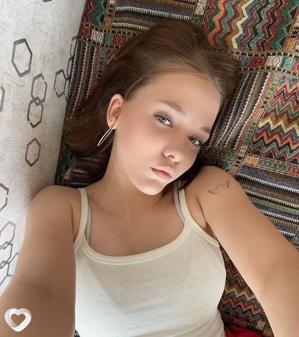Нена, 20, Минске — анкета №2661768