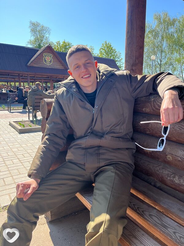Павел, 21, Пинске — анкета №2661885