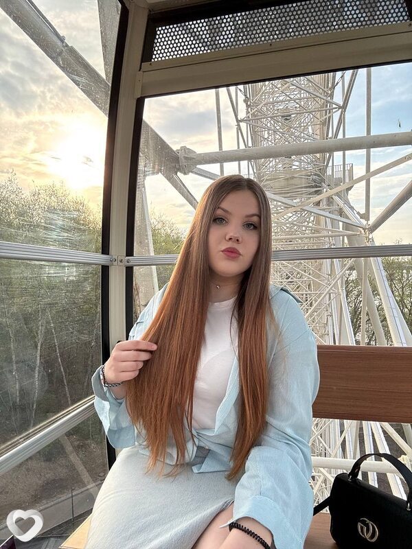 Ульяна, 21, Череповце — анкета №2663232