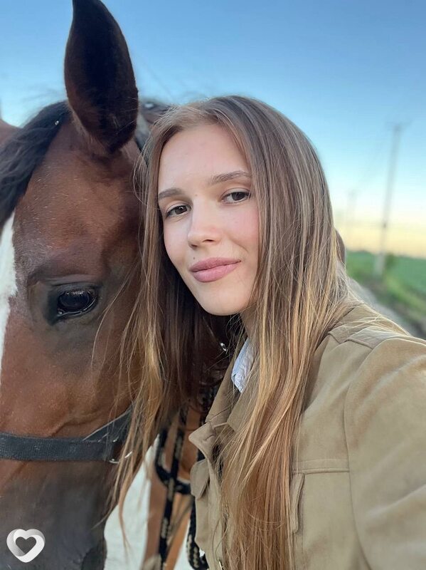 Кристина, 23, Крымске — анкета №2663897