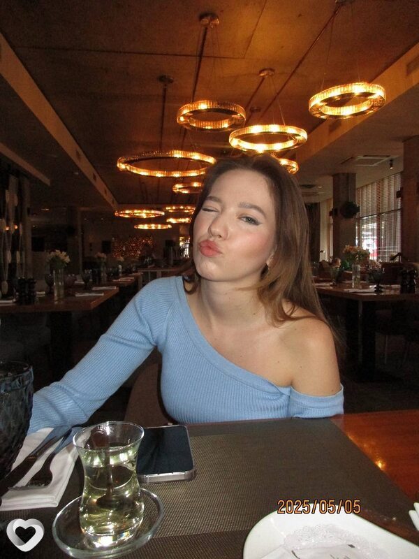 Анюта, 26, Москве — анкета №2663842