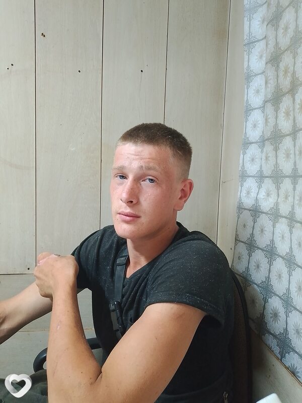 Витя, 22, Пскове — анкета №2663936