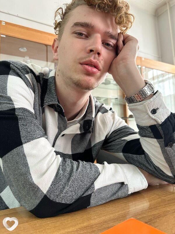 Тёма, 21, Минске — анкета №2664828