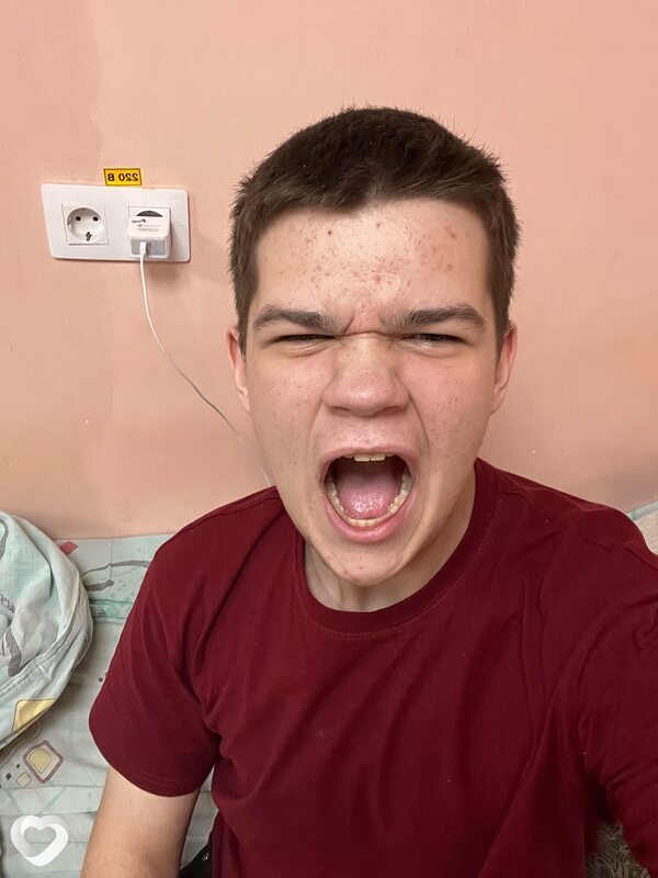 Назар, 19, Старом Осколе — анкета №2665243