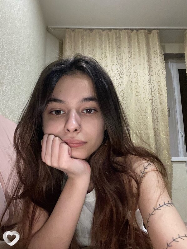 Дианочка, 19, Кирове — анкета №2665189