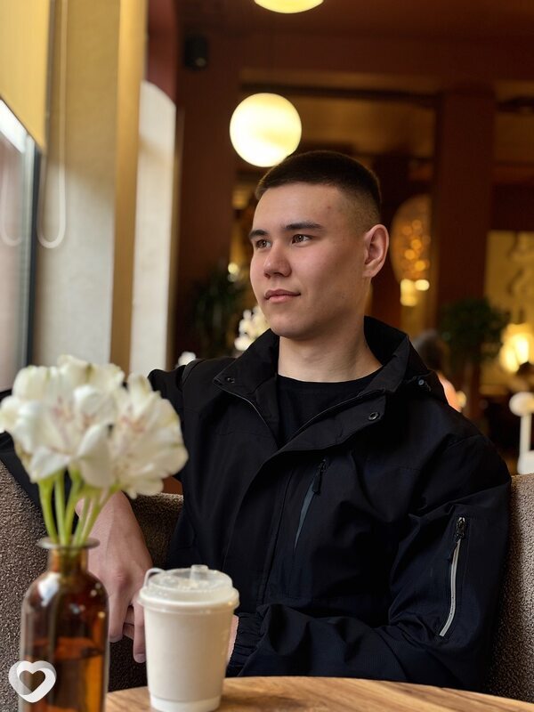Альберт, 21, Салавате — анкета №2665900