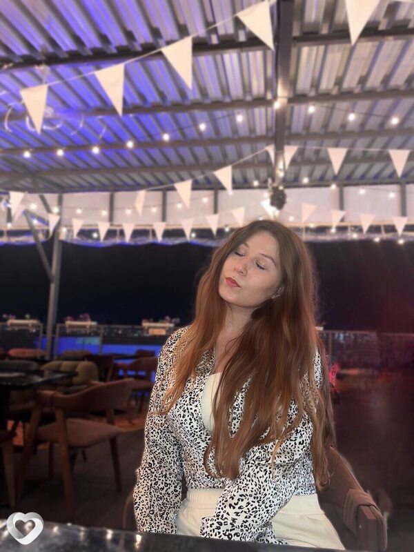 Арина, 19, Магнитогорске — анкета №2666313