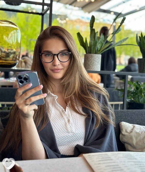 Ирина, 25, Белогорске — анкета №2667178