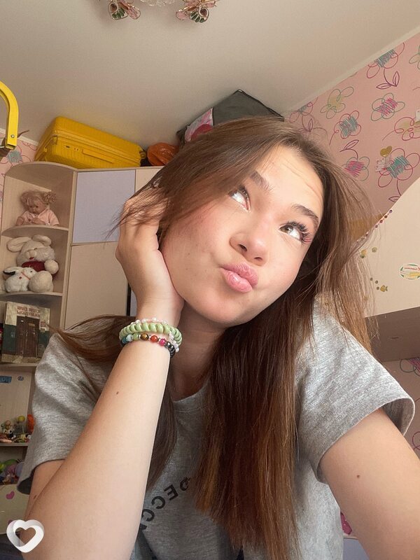 Катя, 19, Севастополе — анкета №2668547