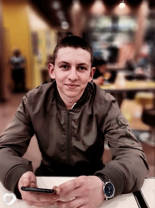 Александр, 26, Бийске — анкета №2668413