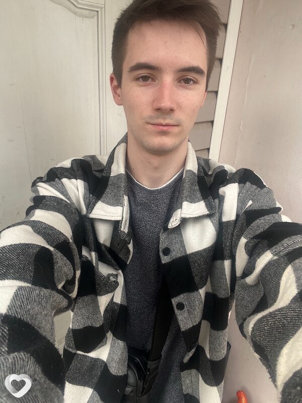 Артем, 24, Коломне — анкета №2668662