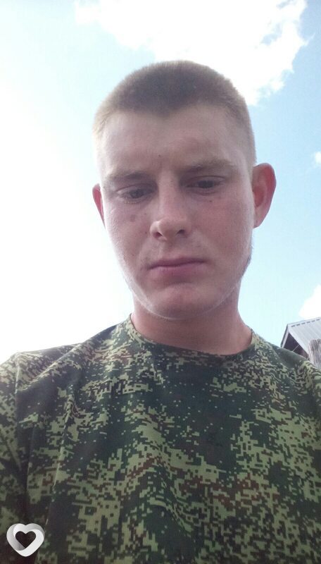 Иван, 21, Барнауле — анкета №2668712