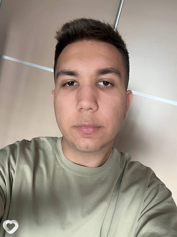 Денис, 21, Новосибирске — анкета №2668883
