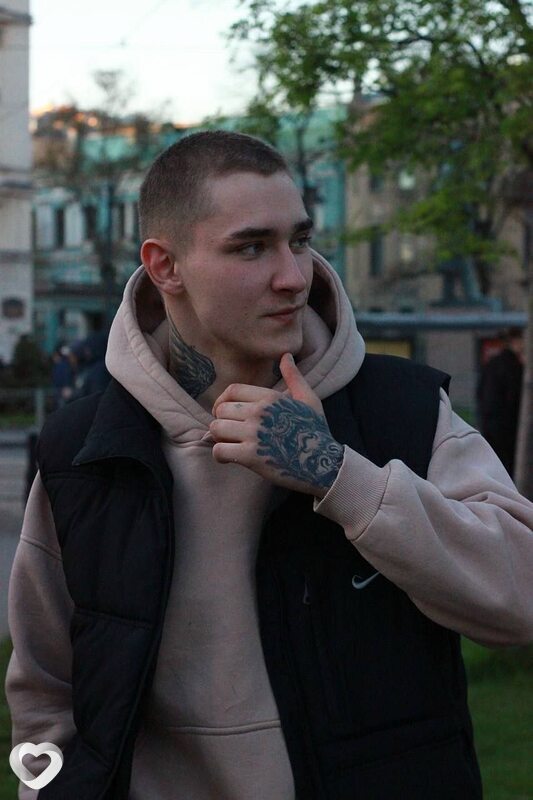 Никита, 21, Санкт-Петербурге — анкета №2669200