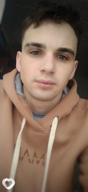 Александр, 23, Омске — анкета №2669404