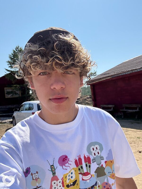Валерий, 19, Иркутске — анкета №2669498