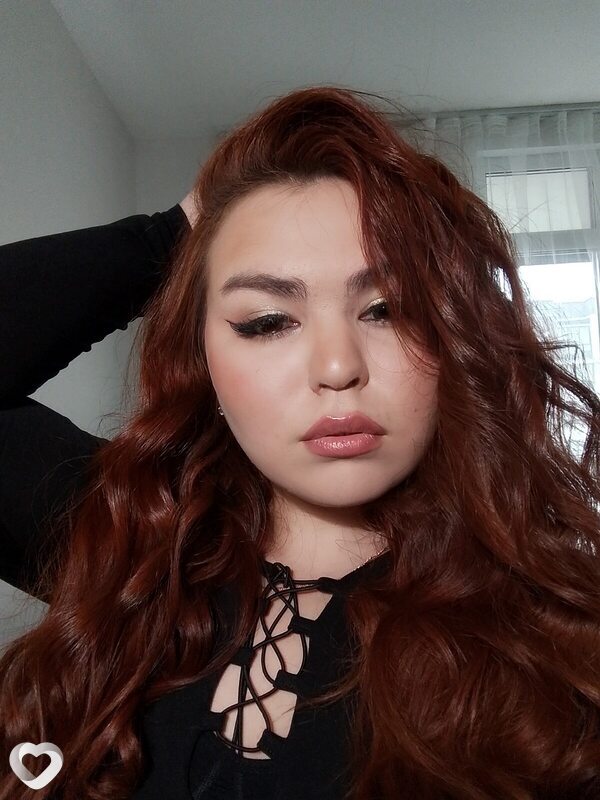 Аделина, 20, Екатеринбурге — анкета №2669810