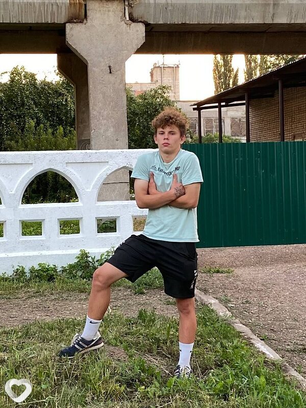 Максим, 19, Салавате — анкета №2670020