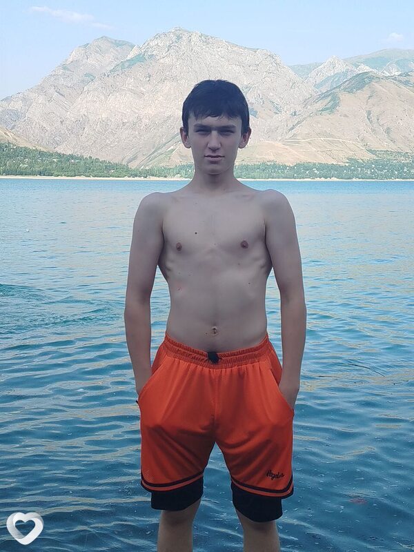 Nik, 19, Ташкент — анкета №2670204