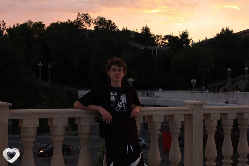 Александр, 19, Волгограде — анкета №2671401