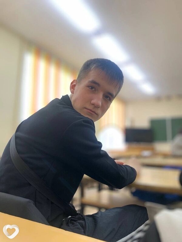 Павел, 19, Москве — анкета №2671265