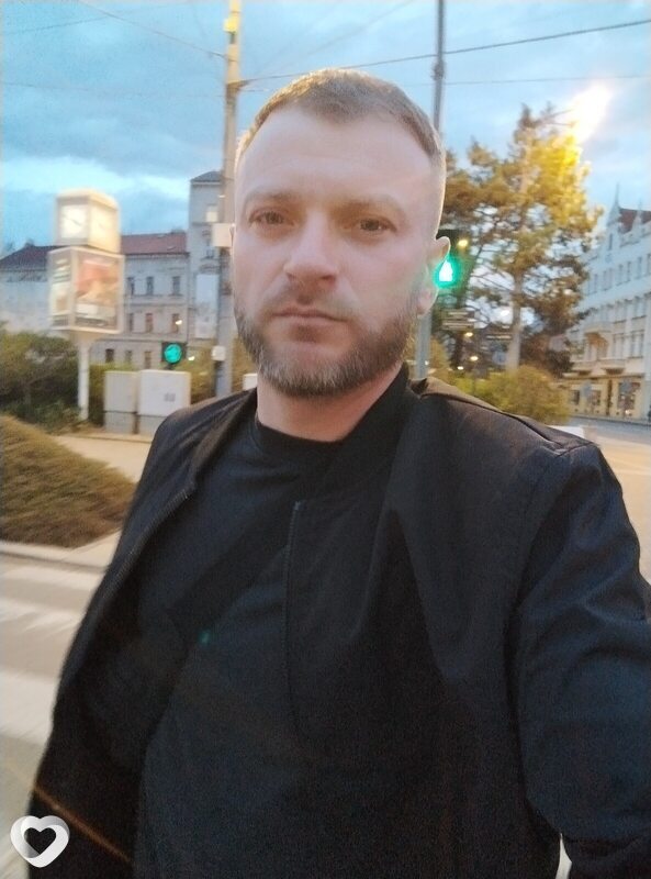Serhii, Погребище