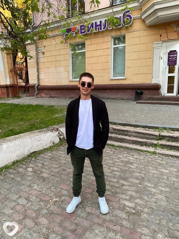 Олег, 22, Владивостоке — анкета №2671660