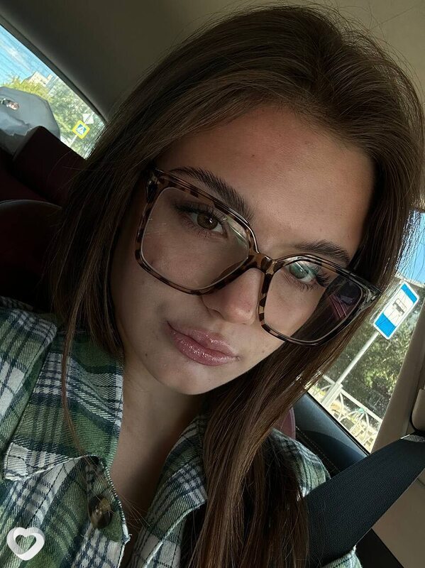 Дарина, 21, Санкт-Петербурге — анкета №2672476