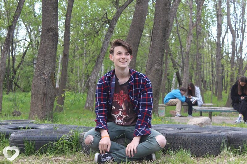 Дмитрий, 19, Уссурийске — анкета №2672578