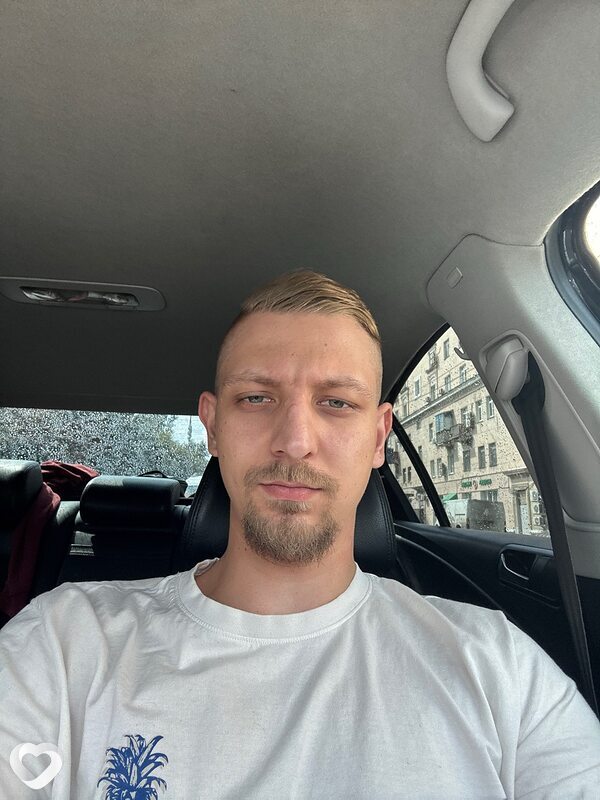 Максим, 27, Москве — анкета №2673809