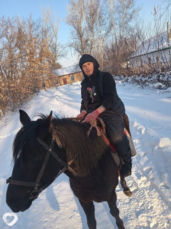 Максим, 31, Караганде — анкета №2673873