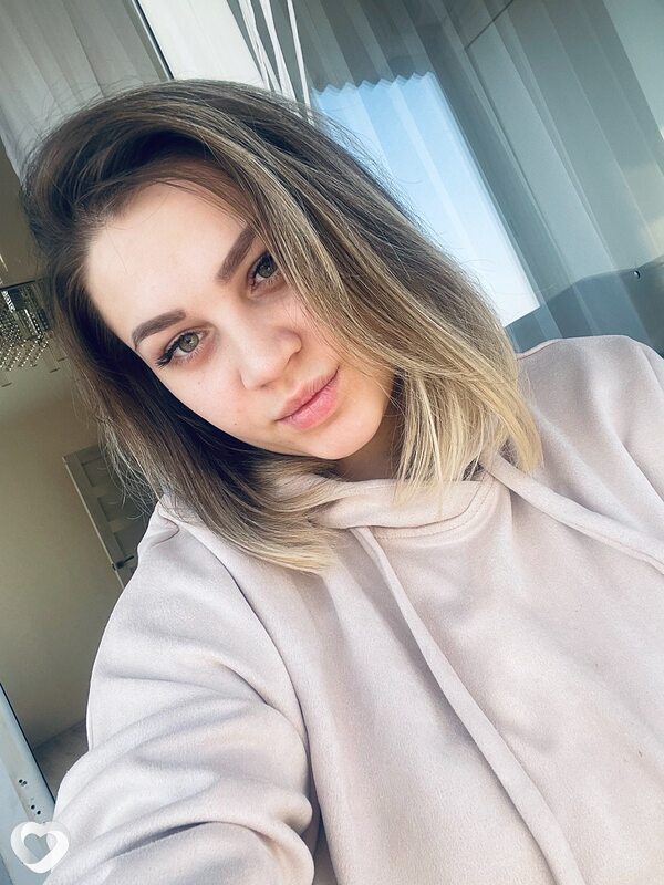 Алёна, 28, Красноярске — анкета №2674640
