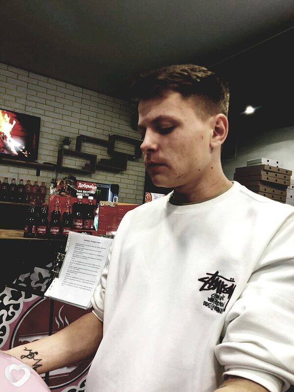 Артём, 25, Красноярске — анкета №2674800