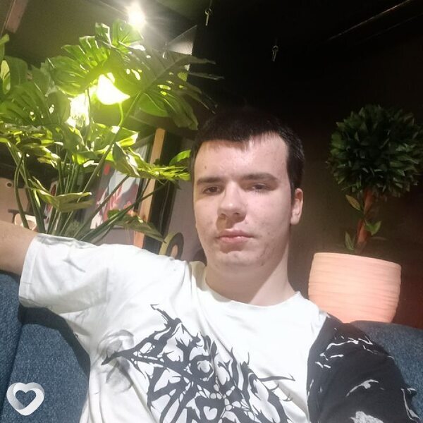 Дима, 20, Сургуте — анкета №2674742