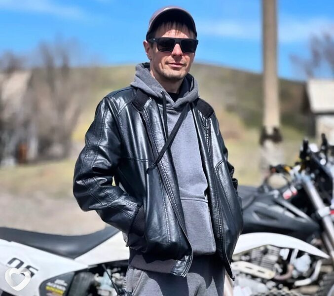 Вадим, 32, Рудном — анкета №2674932